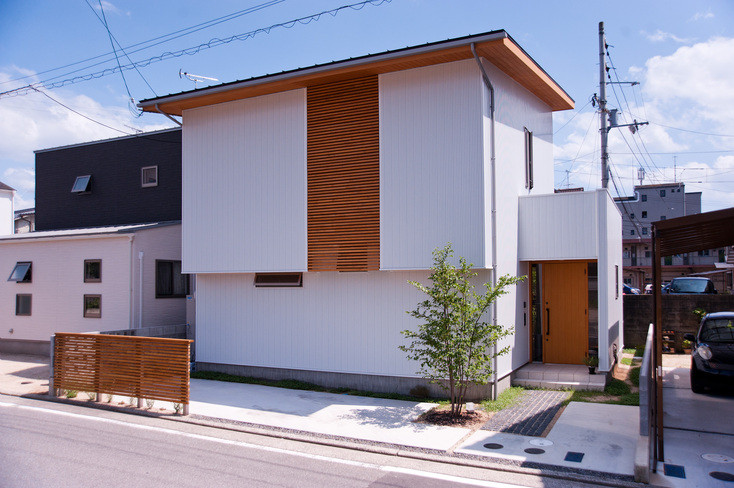 白いお家 写真